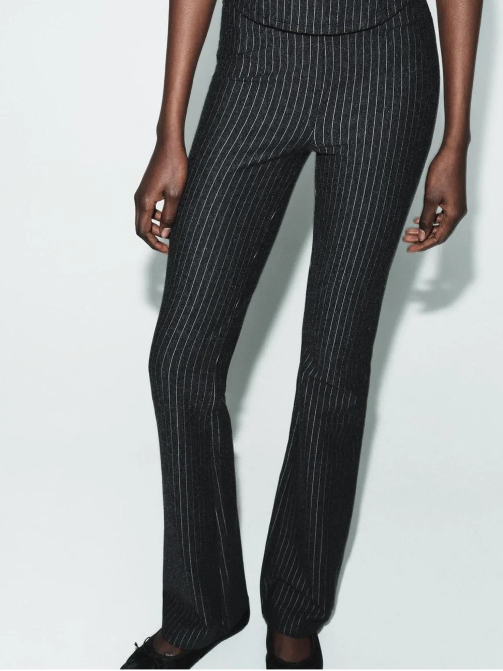 Zara NWT dark gray Pinstripe stretchy slim fit thick legging pants